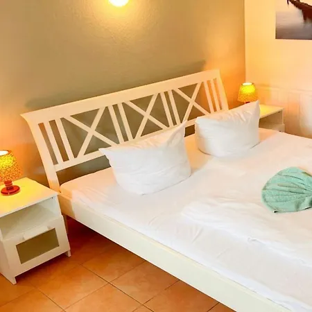 Small Bungalow Kolpinsee